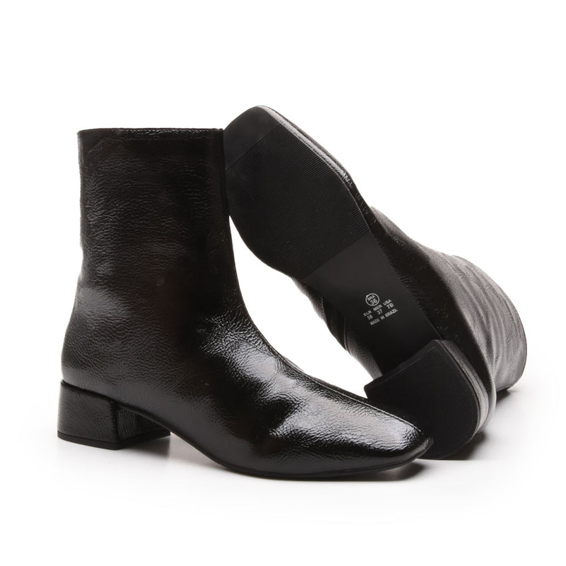 Bota Feminina Cano Curto Em Verniz Molhado 159032-PRETO-34
